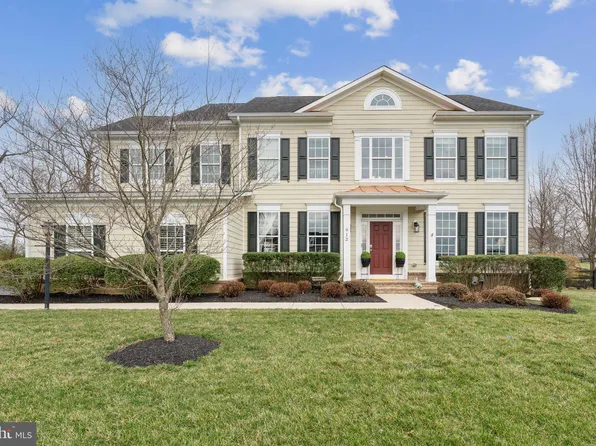 912 Queenscliff Ct, Purcellville, VA 20132