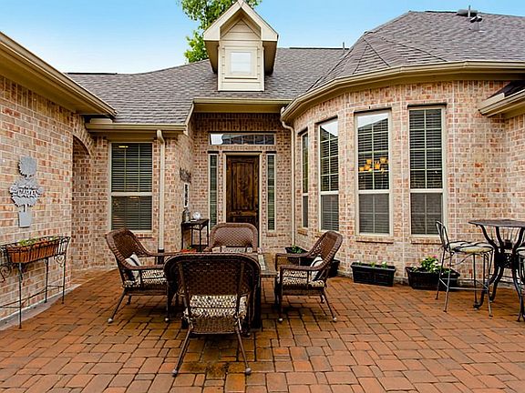 3rd image of 58 Danby Pl