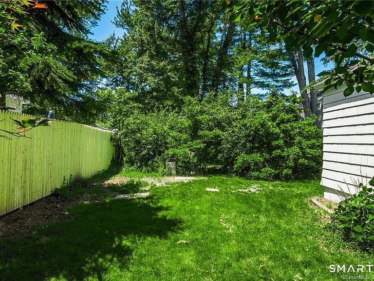331 Auburn Rd — Photo 36