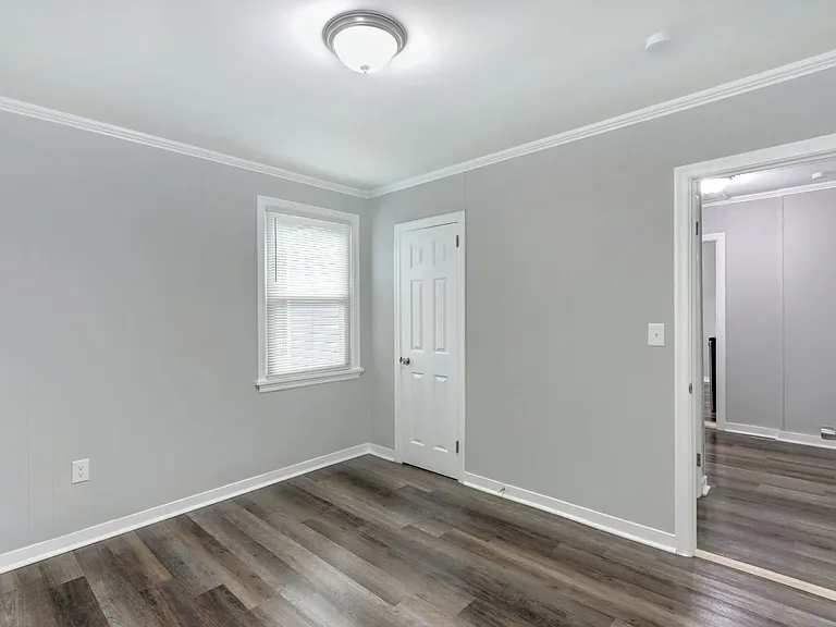 2212 Utah St — Photo 8