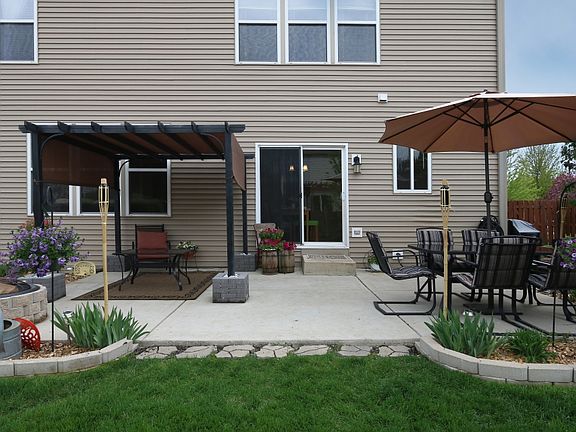 3rd image of 11732 S Glenn Cir