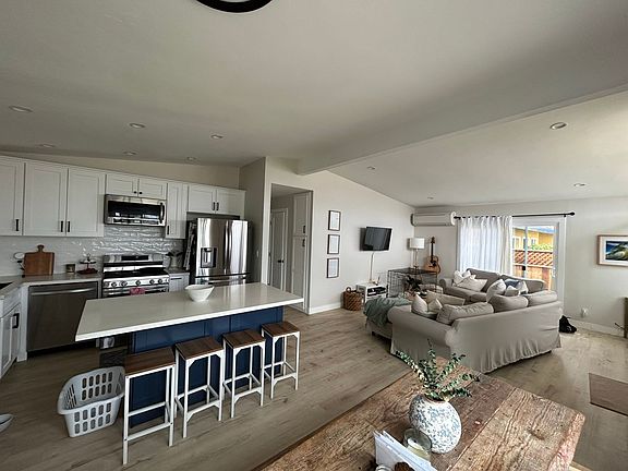 3rd image of 347 Donax Ave