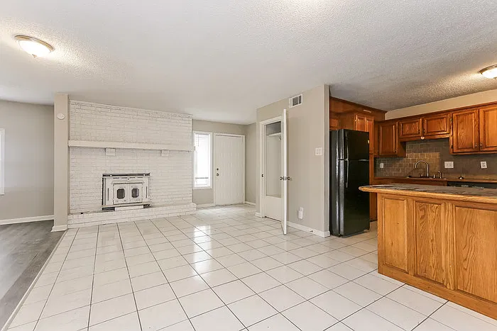 2 bed, 2.5 bath, 1776 sqft, $1,745 — Photo 4