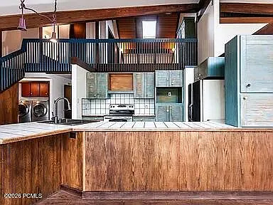 19 Payday Dr — Photo 4
