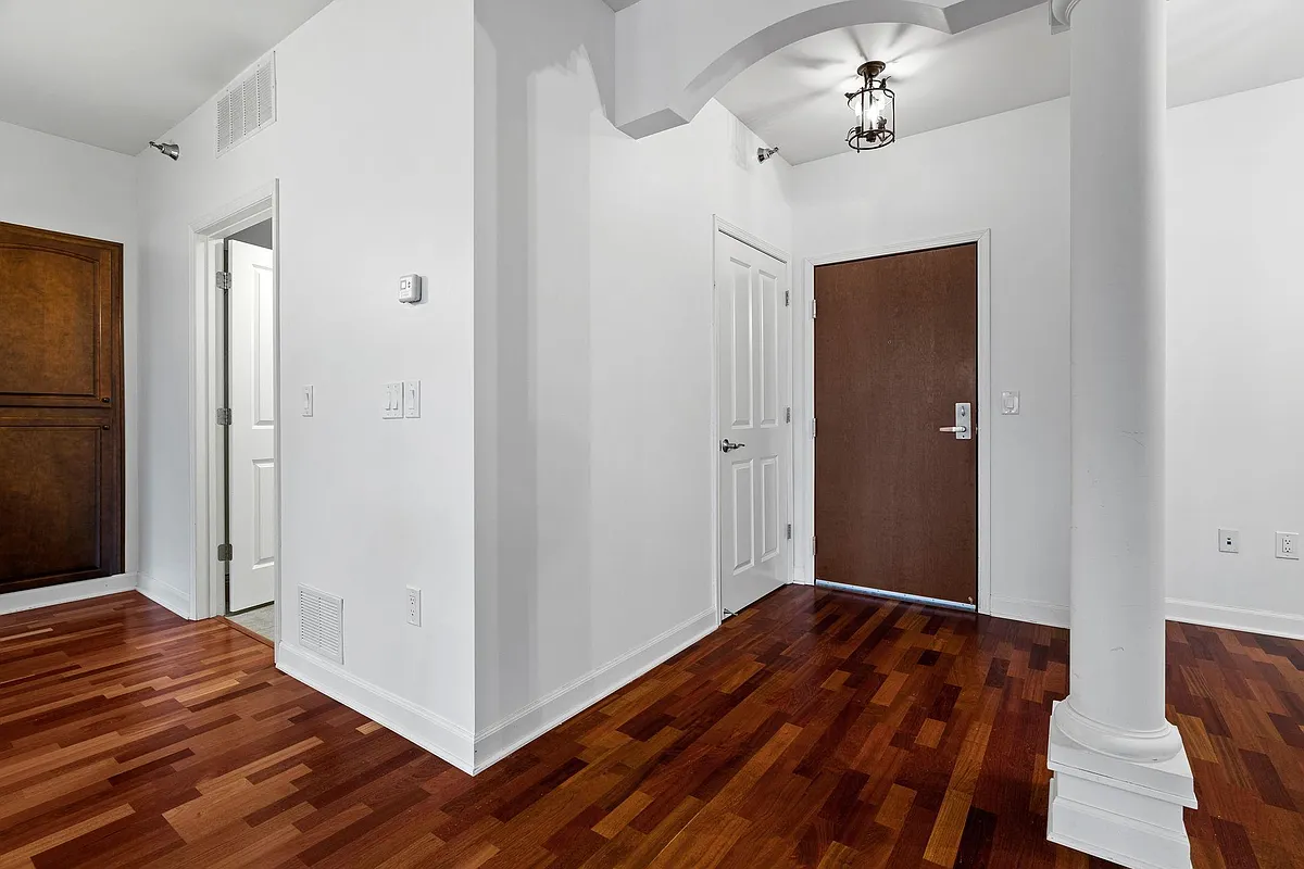 Building Photo - 317 Groveland Ave #521