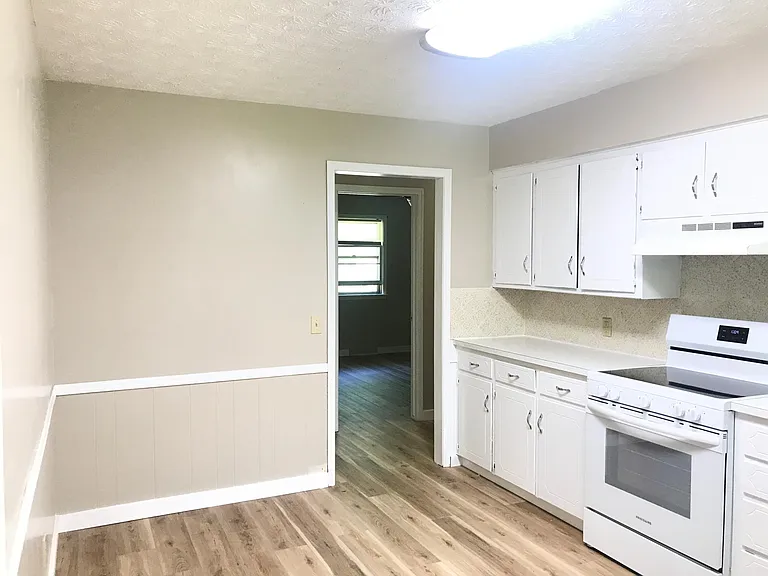 4455 S Glenn Ave — Photo 11