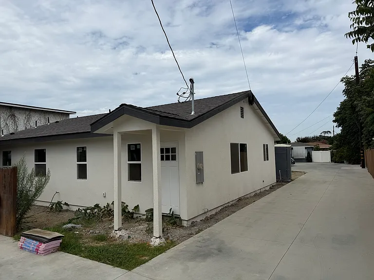 16267 Chicago Ave — Photo 11