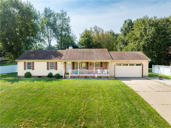 2420 Auberry Dr, Akron, OH 44312