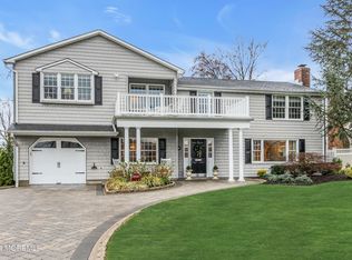 1 Harborview Dr, Atlantic Highlands, NJ 07716