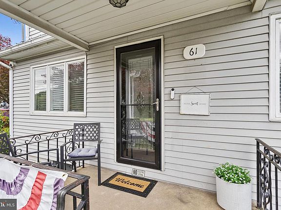 4th image of 61 McAdoo Ave