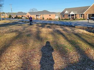 1803 Country Club Rd, Lincolnton, NC 28092