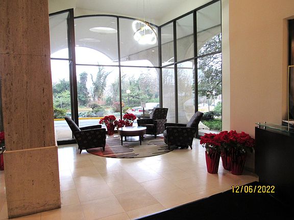 3rd image of 301 N Beauregard St APT 805