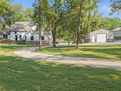 22464 Bridlewood Ln, Spring Hill, KS, 66083