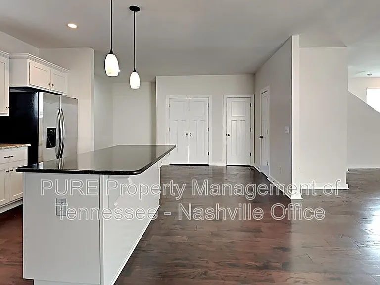 303 Gatewood Ave — Photo 15