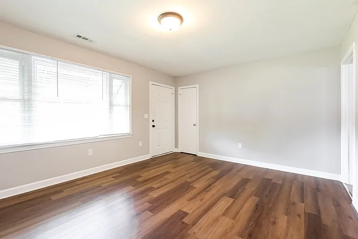 3 bed, 2.0 bath, 1494 sqft, $1,875 — Photo 3