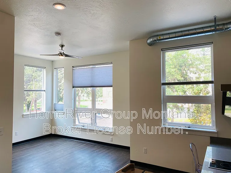 320 Clay St #207 — Photo 5