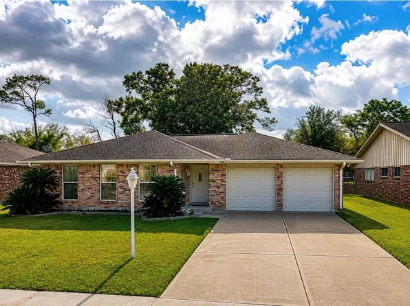 741 E Amherst Ln, Deer Park, TX 77536