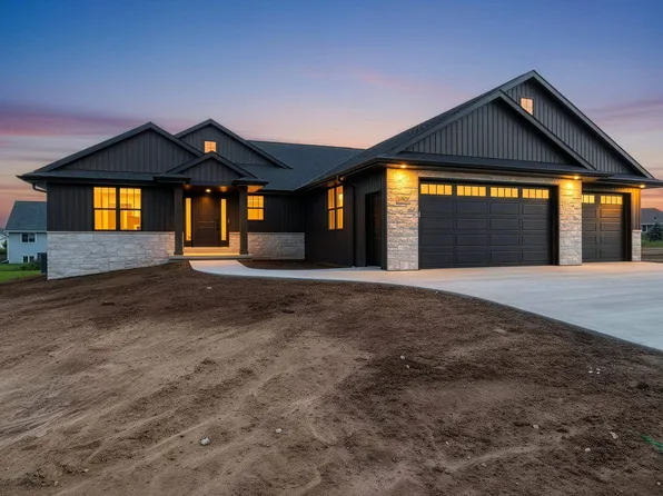 2761 Stelor Dr, Green Bay, WI 54311
