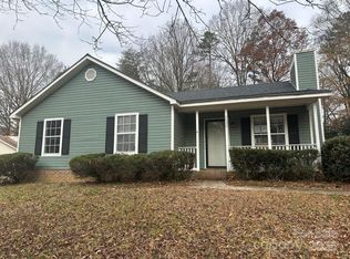 2000 Teddington Dr, Charlotte, NC 28214