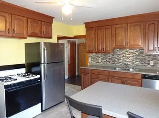 162 Main St, Warren, RI 02885