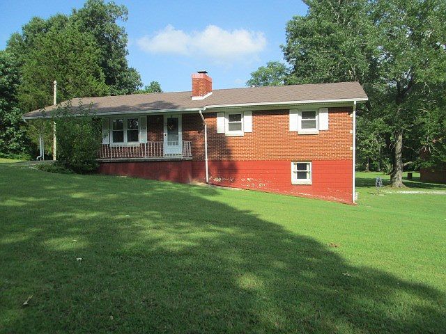 1st image of 288 Willow Dr