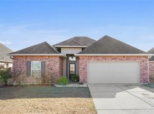 694 Fairfield Loop, Slidell, LA 70458