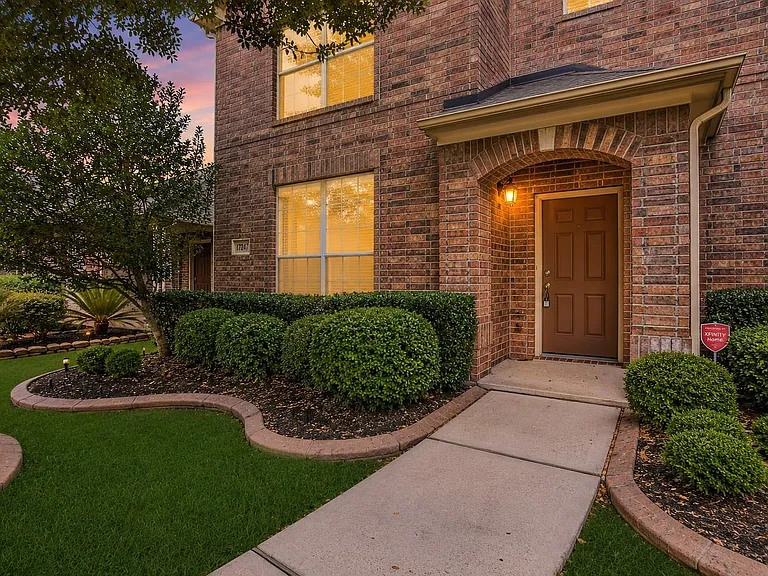 17247 Mitchell Pass Ln — Photo 2