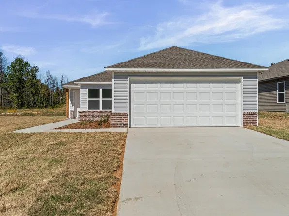 8104 Chesapeake Trl, Bauxite, AR 72011