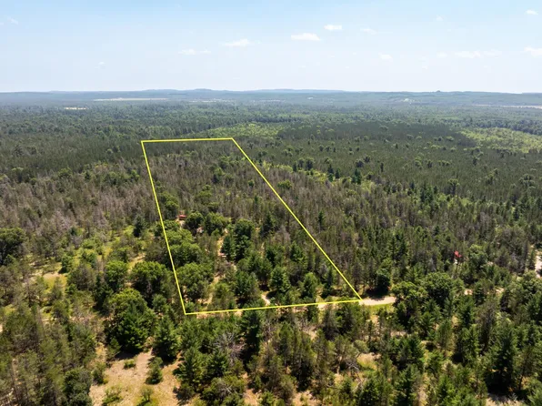 4457 Portage Crk SE, Grayling, MI 49738