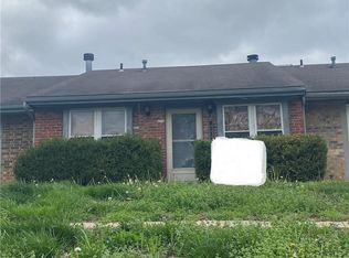 8213 NW Mace Rd, Kansas City, MO 64152