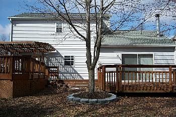 2nd image of 7960 Lake Crest Dr