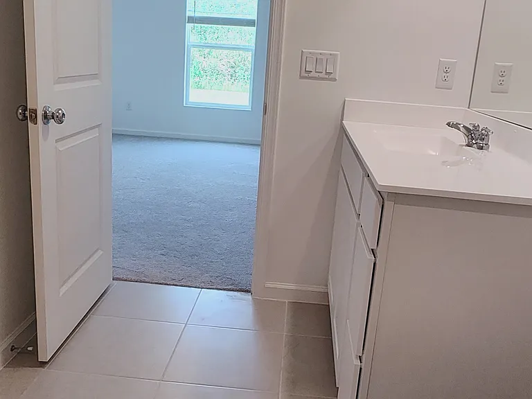 660 Carlyle Way — Photo 26