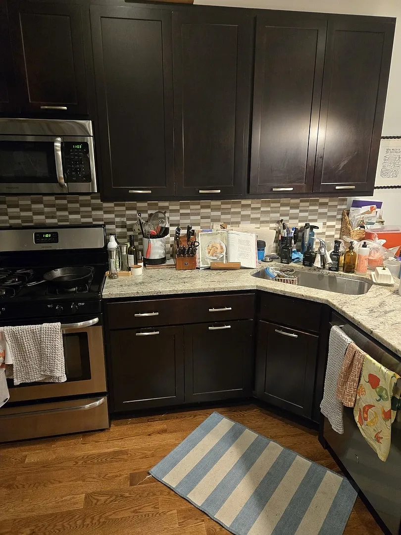 2 bed, 1100 sqft, $3,200 — Photo 4
