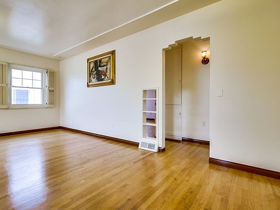4th image of 6883 Marlowe Dr