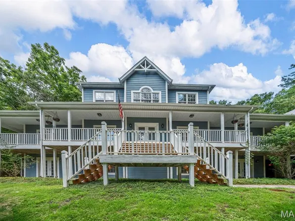 17472 Thunder Valley Dr, Eureka, MO 63025