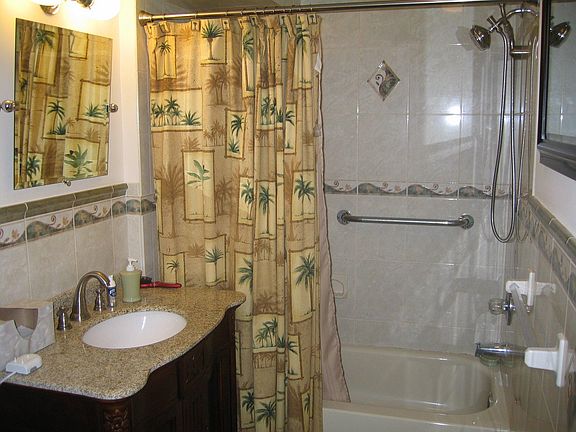 3rd image of 288 Johnston Ave #G