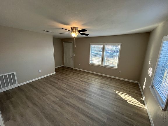 4th image of 8117 Rayville Dr