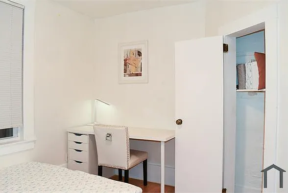 380 Ferry St — Photo 11