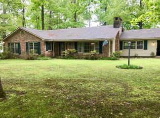 1203 Barksdale Dr, Aberdeen, MS 39730