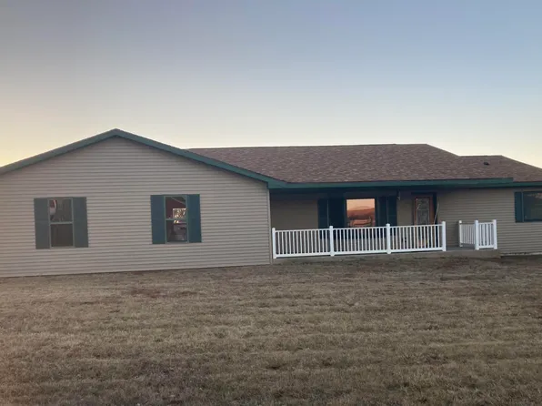 901 Amber Dr, Cherokee, IA 51012