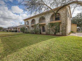 10302 Sagerock Dr, Houston, TX 77089