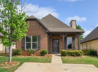 1209 Savannah Ln, Calera, AL 35040
