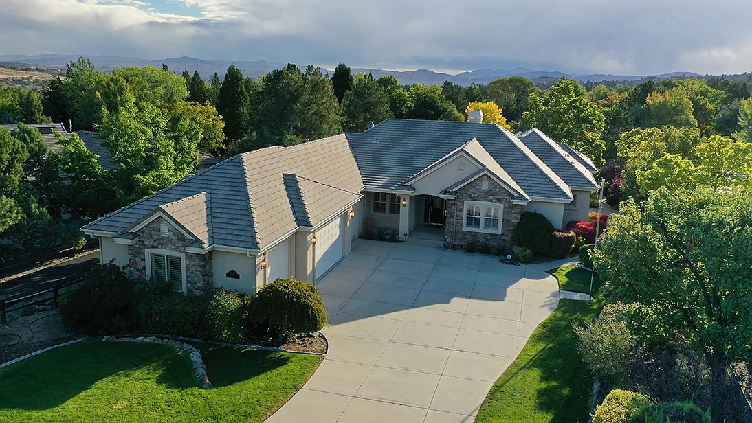 4 bed, 3.5 bath, 3516 sqft, $6,500 — Photo 1