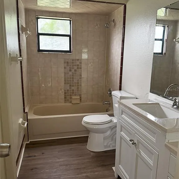 2378 Comerwood Dr — Photo 8