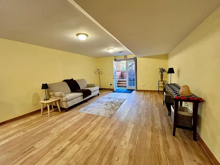 3642 Larkwood Ct — Photo 11