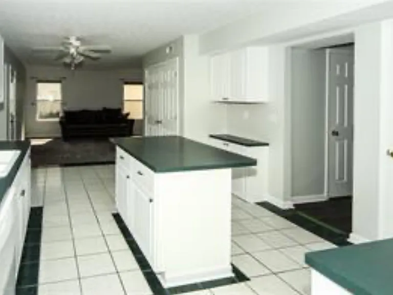 6271 Kelsey Dr — Photo 10