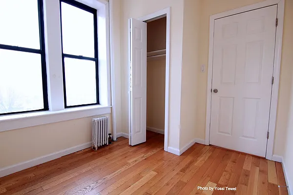 Rented by Compass | media 12