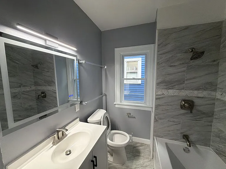 11223 Nelson Ave — Photo 6