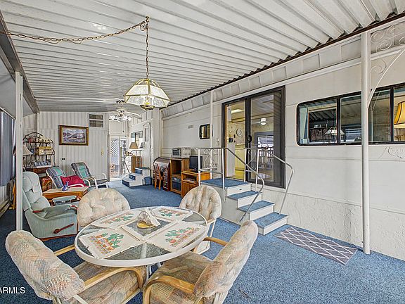4th image of 524 DOUGLAS Road