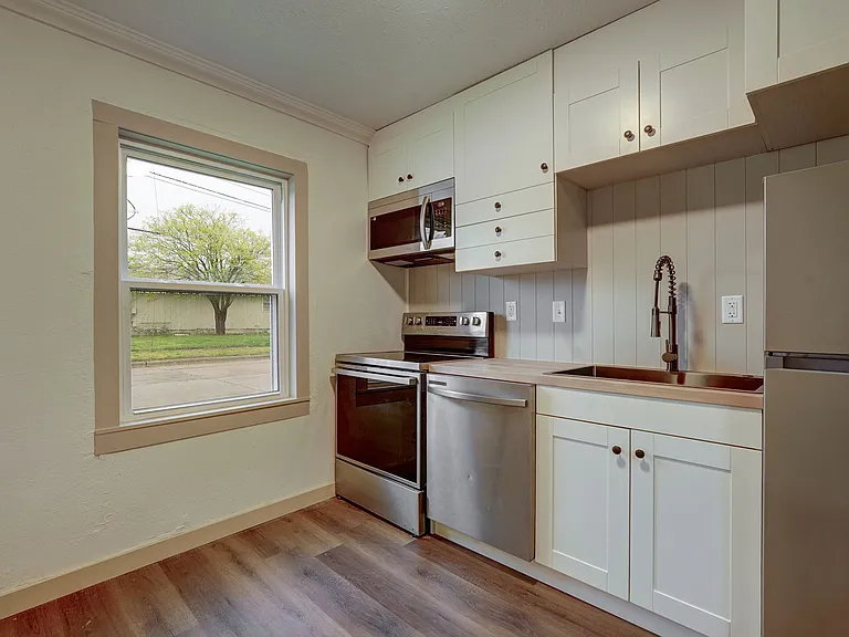 745 S Jefferson Ave #1 — Photo 9